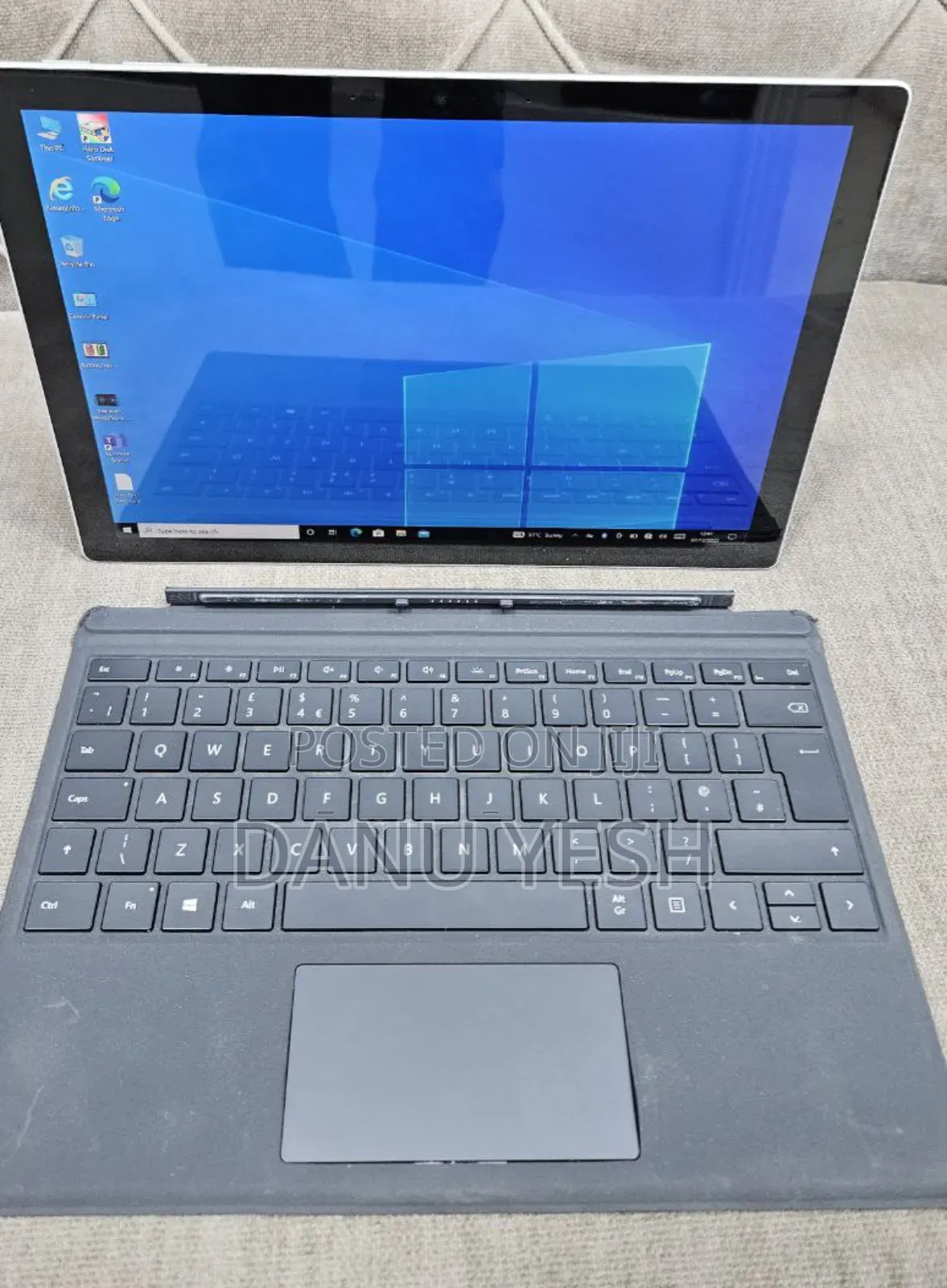 New Laptop Microsoft Surface Pro 7 16GB Intel Core I7 SSD 256GB