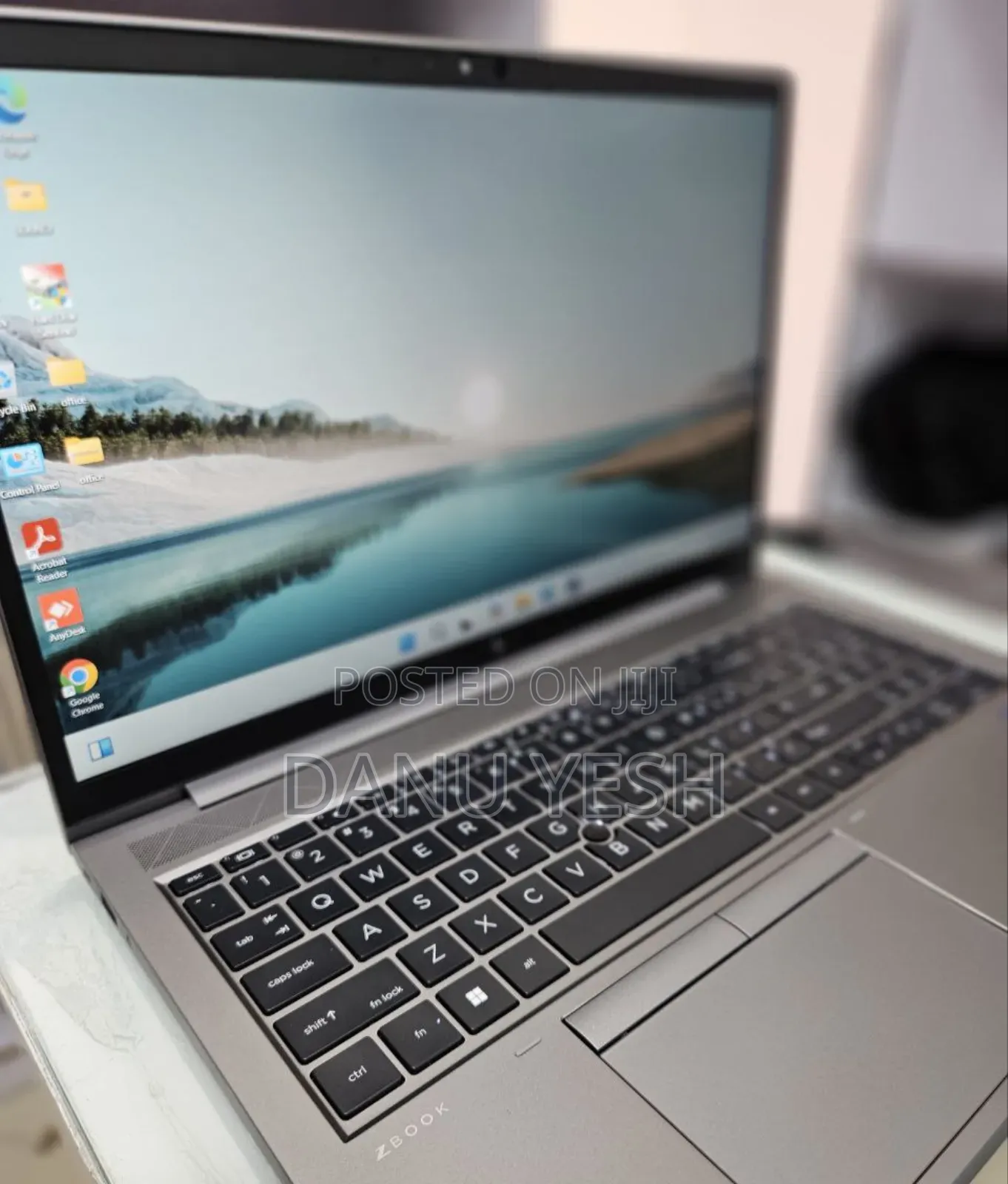 New Laptop HP ZBook Firefly G8 16GB Intel Core I7 SSD 1T