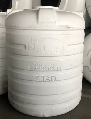 2000 Vertical Water Tanker