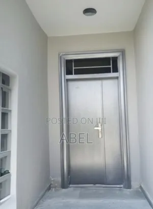 ከሙሉ ዋስትና ጋር Victor