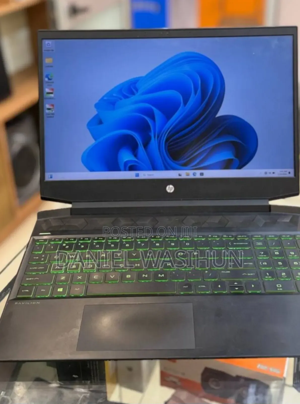 New Laptop HP Pavilion 15 16GB AMD Ryzen 7 SSD 1T