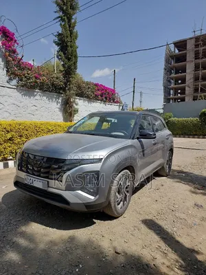 Hyundai Creta 2023 Silver