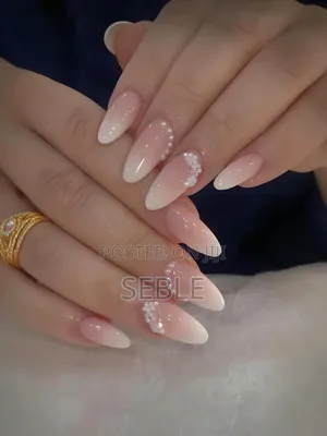 Nail (Artificial)