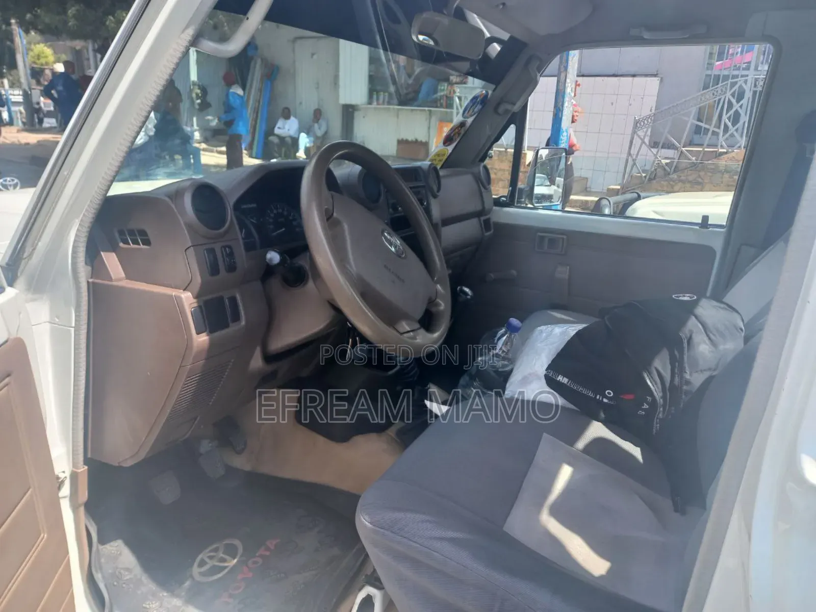 Toyota Land Cruiser 2016 White