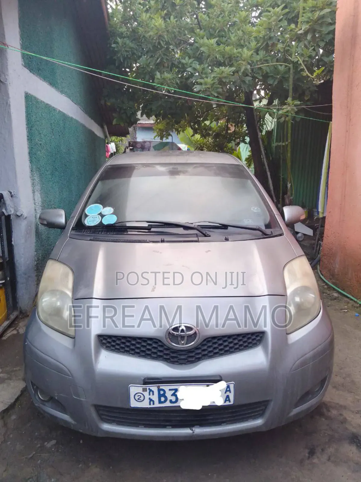 Toyota Yaris 2010 Gray