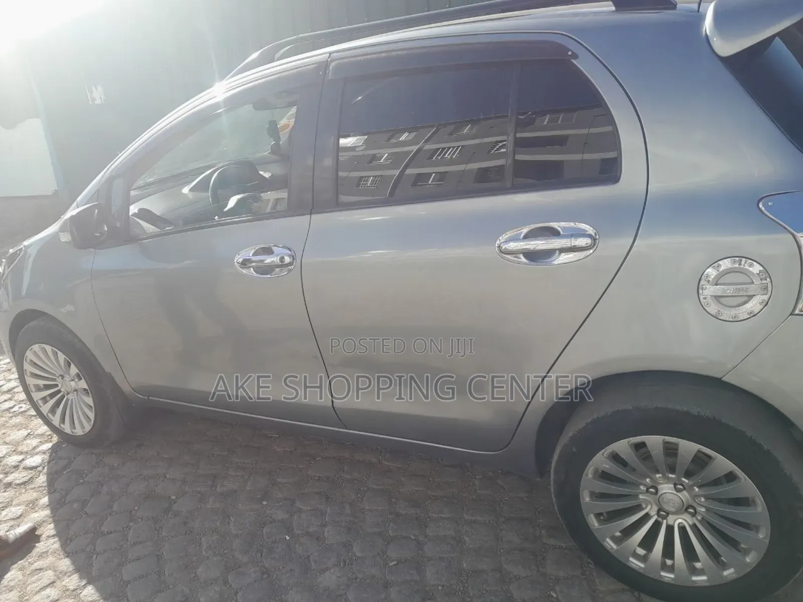 Toyota Yaris Base Hatchback 3dr 2010 Silver