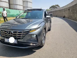 Hyundai Tucson 2022 Green