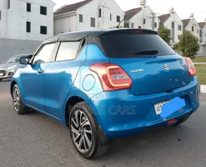 Suzuki Swift 2023 Blue