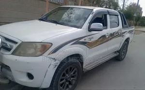Toyota Hilux 2008 White
