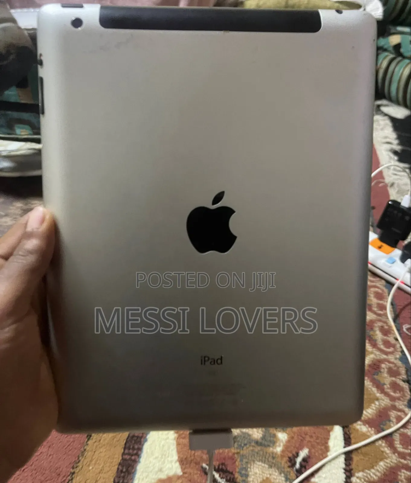 New Apple iPad 2 Wi-Fi 32 GB Gray