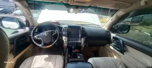 Toyota Land Cruiser 4.5 V8 TD STD 2011 White