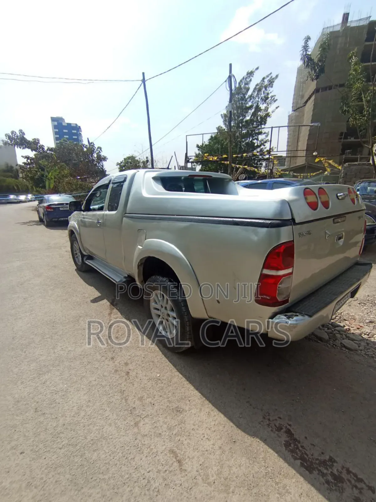 Toyota Hilux 2013 Silver