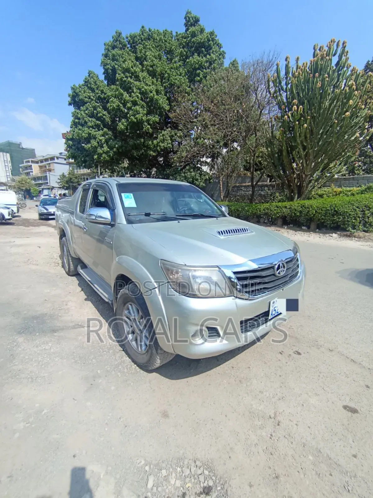 Toyota Hilux 2013 Silver