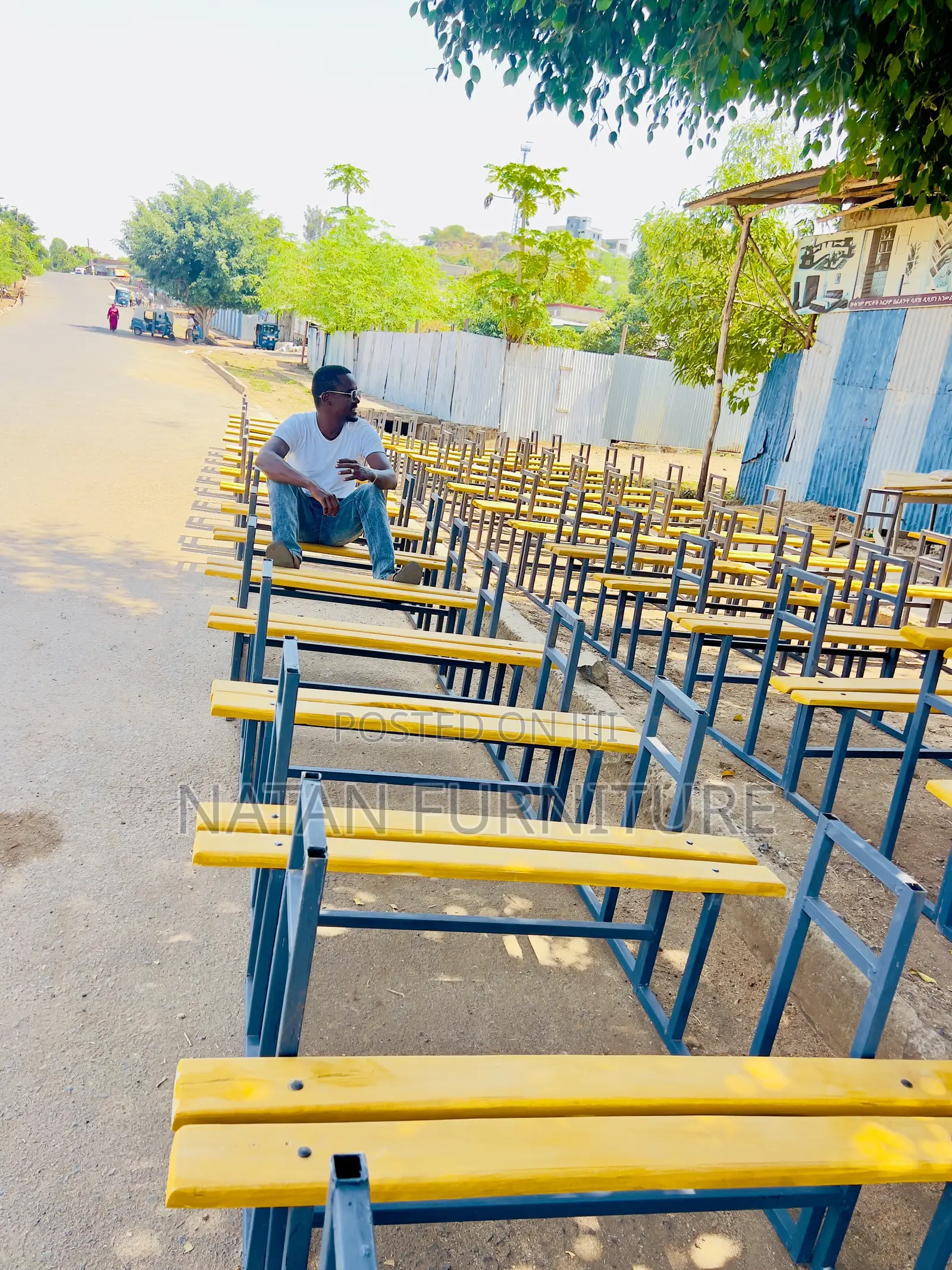 ለተሻለ ትምህርት የተዘጋጀ የት/ቤት መቀመጫ የ3 ተማሪዎች የተጣመረ መቀመጫ ከ25×25×1.5 ሚ.ሜ