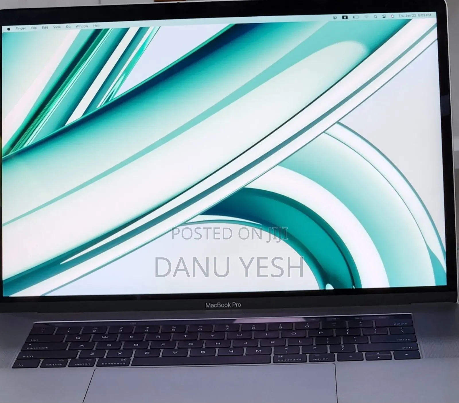 New Laptop Apple MacBook Pro 2017 16GB Intel Core I7 SSD 512GB