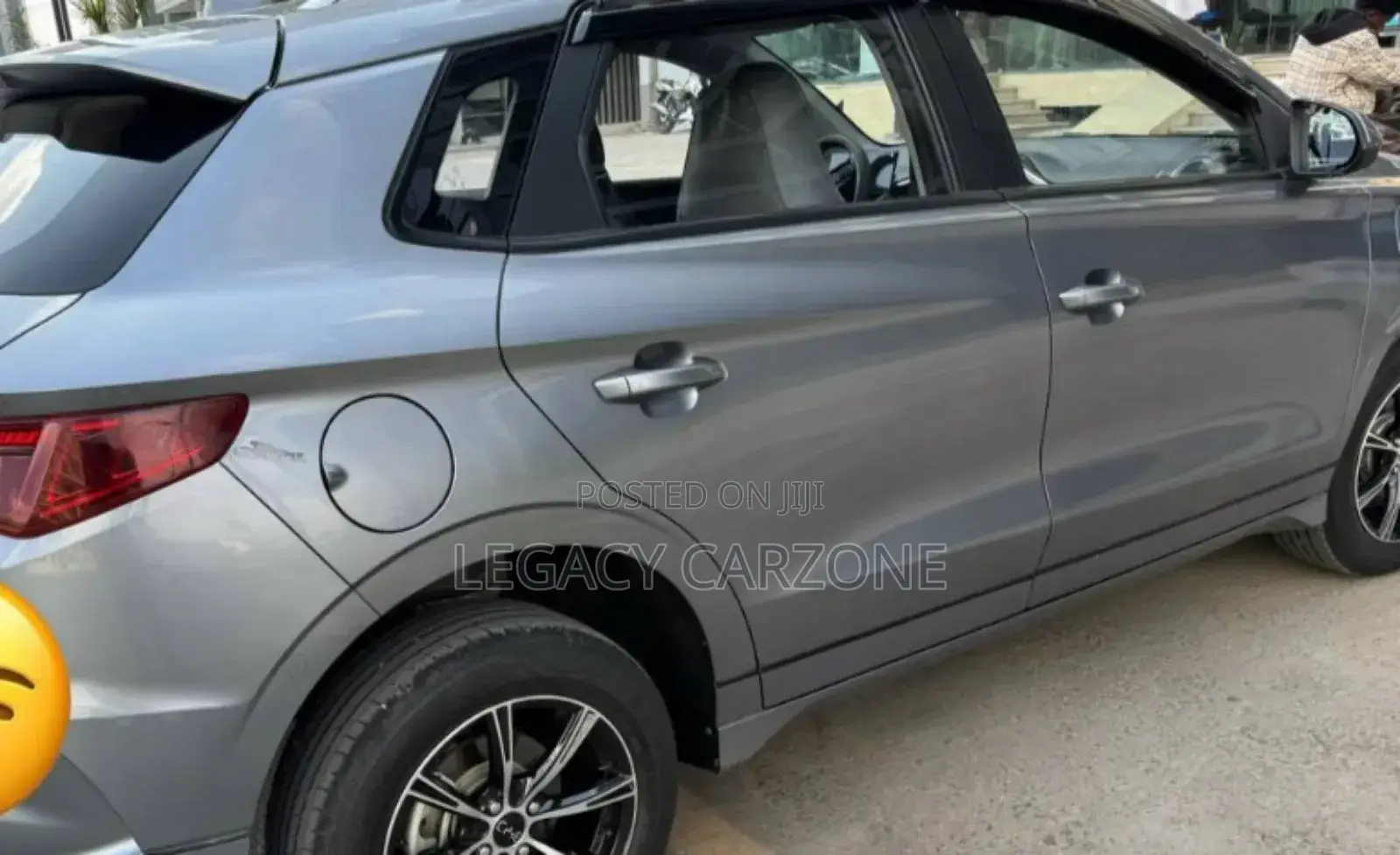 BYD E2 43 kWh 94 hp FWD 2024 Silver