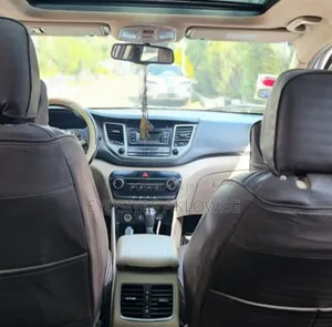 Hyundai Tucson 2018 Silver