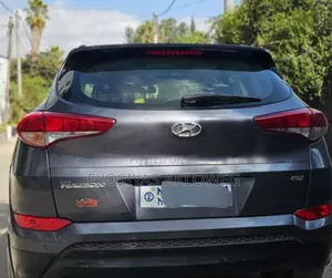 Hyundai Tucson 2018 Silver