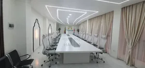 4.20cm Lokal Conference Table