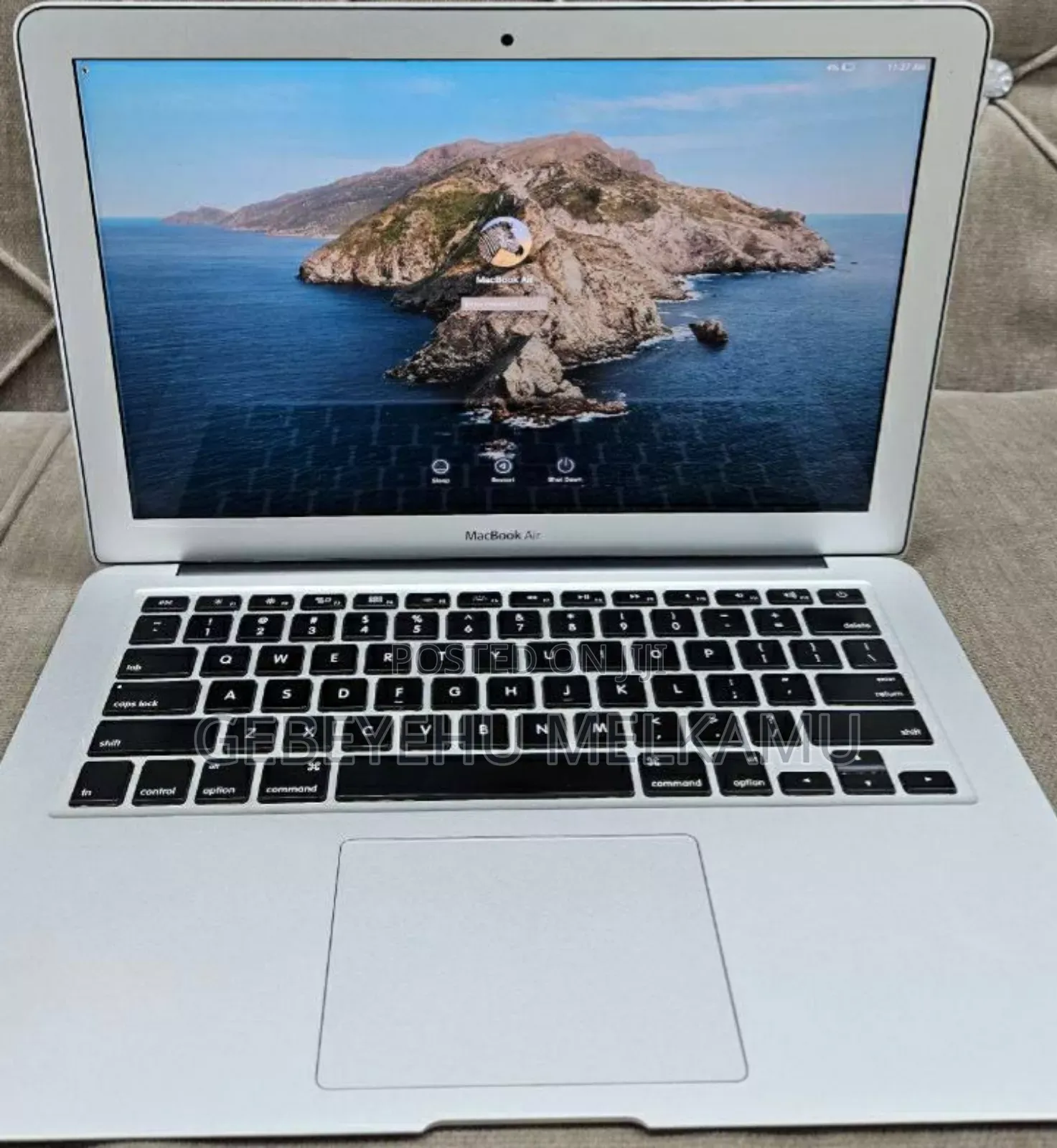 New Laptop Apple MacBook Air 2015 8GB Intel Core I5 SSD 128GB