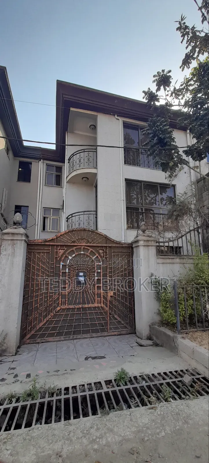 5bdrm House in Haile Garment, Nifas Silk-Lafto for sale