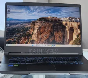 New Laptop MSI GP75 Leopard 16GB Intel Core I5 SSHD (Hybrid) 512GB