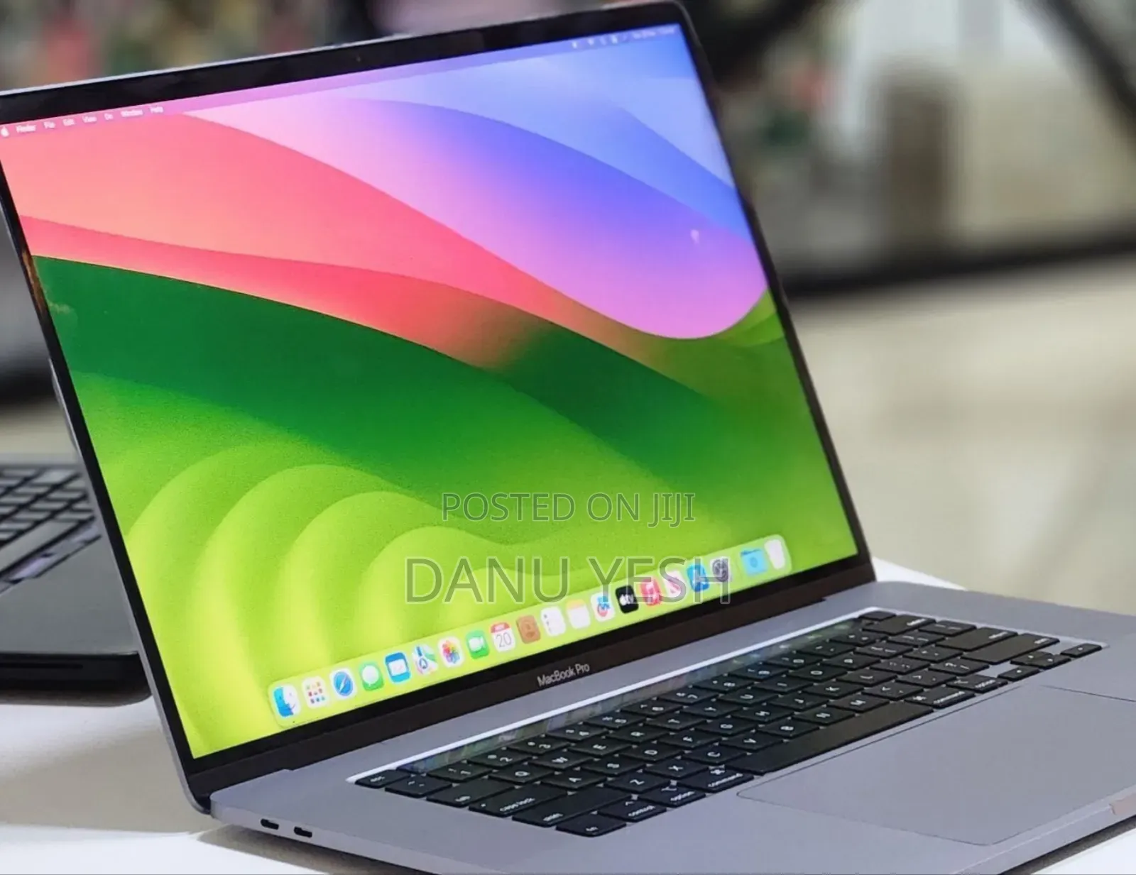 New Laptop Apple MacBook Pro 2019 32GB Intel Core I9 SSD 2T