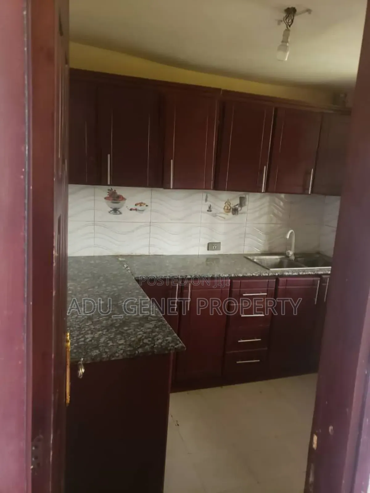Furnished 3bdrm Condo in 20/80 ኮንዶሚኒየም, Yeka for sale