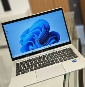 New Laptop HP EliteBook 830 G8 16GB Intel Core I7 SSD 512GB