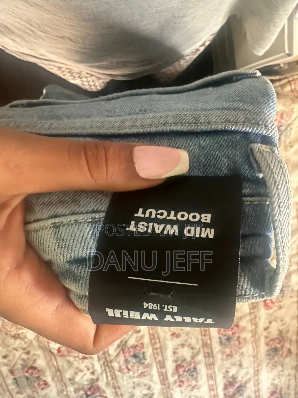 Mid Waist Jeans