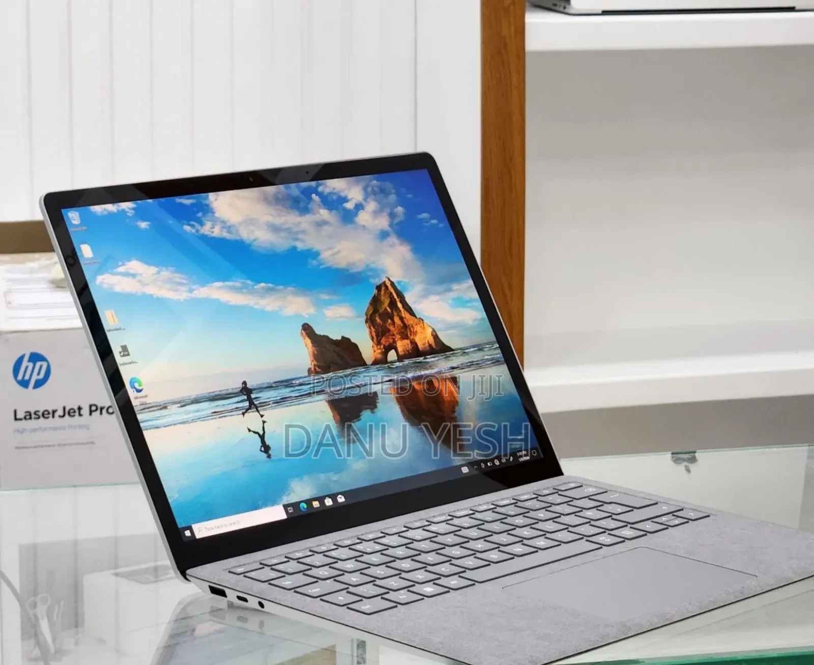 New Laptop Microsoft Surface 16GB Intel Core I7 SSD 256GB