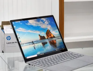 New Laptop Microsoft Surface 16GB Intel Core I7 SSD 256GB