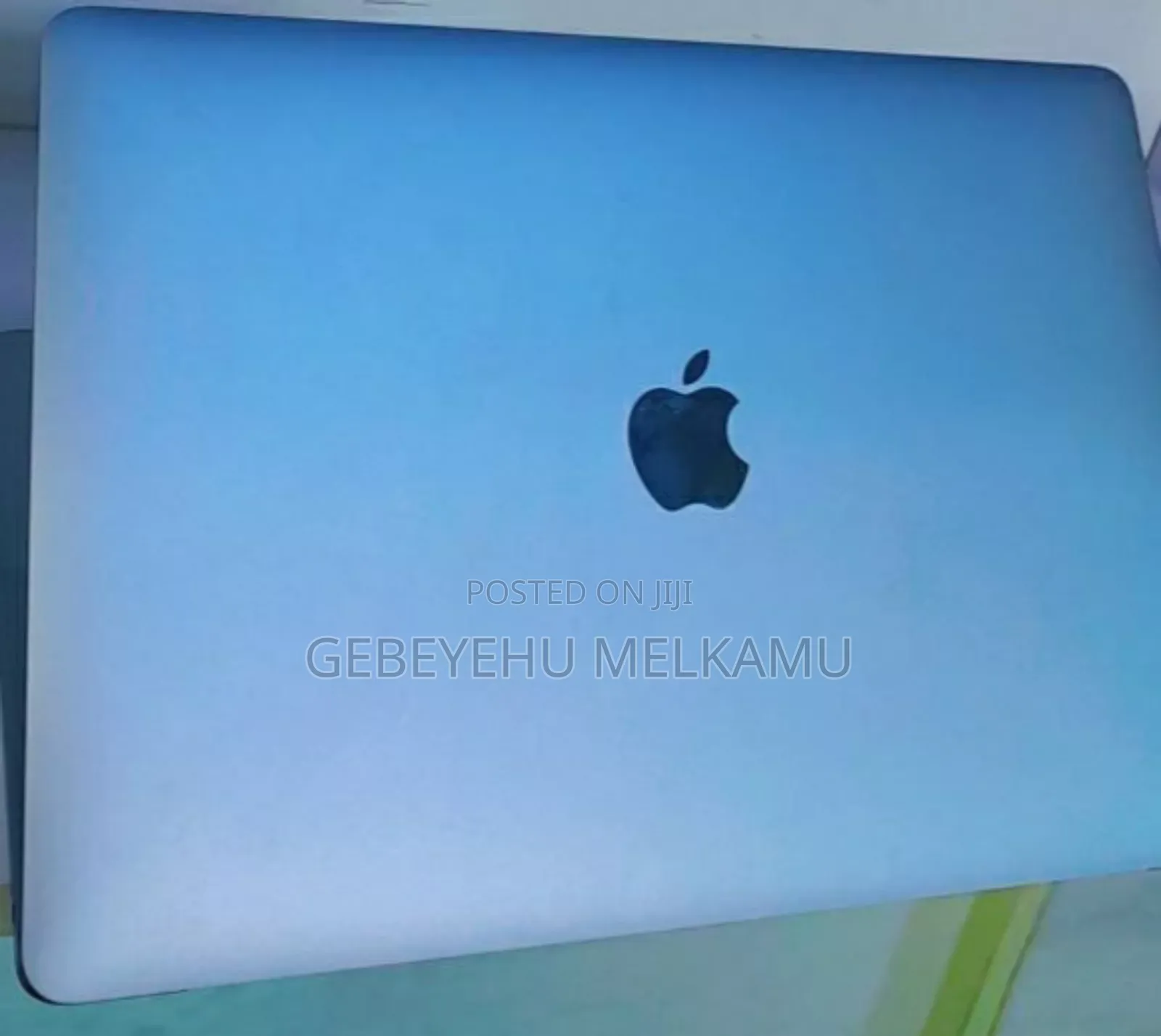 New Laptop Apple MacBook Air 2020 M1 8GB Intel Core I7 SSD 256GB