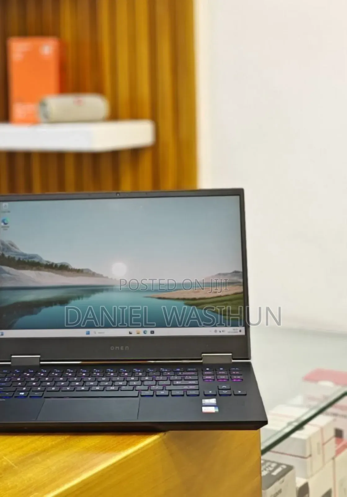 New Laptop HP 15-Dy2075tg 16GB Intel Core I7 SSD 512GB