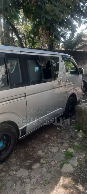 Toyota HiAce 2007 Silver