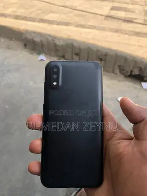 Samsung Galaxy A01 16 GB Black