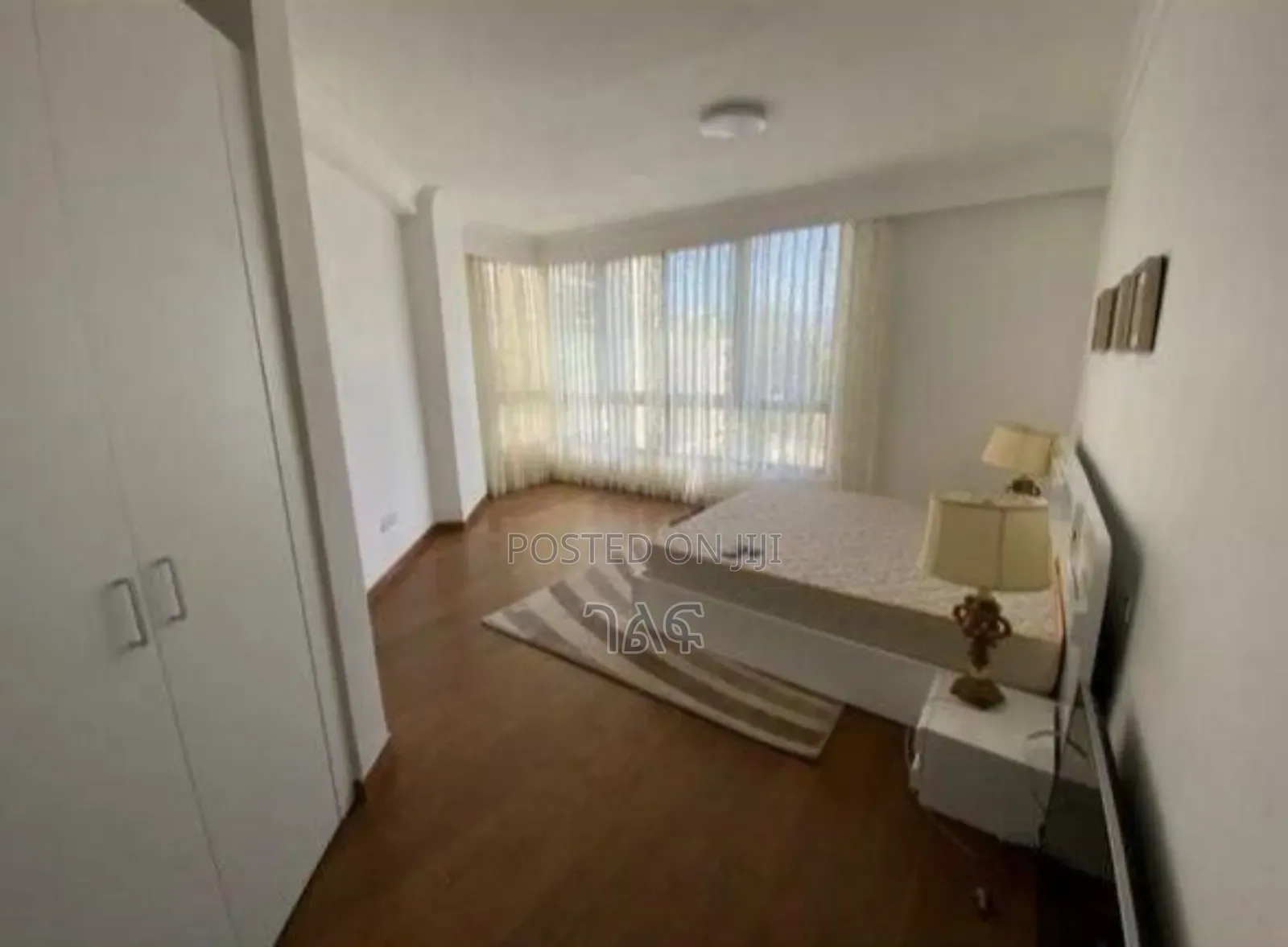 3bdrm Apartment in ቦሌ አትላስ ደሳለኝ ሆቴል, Bole for sale