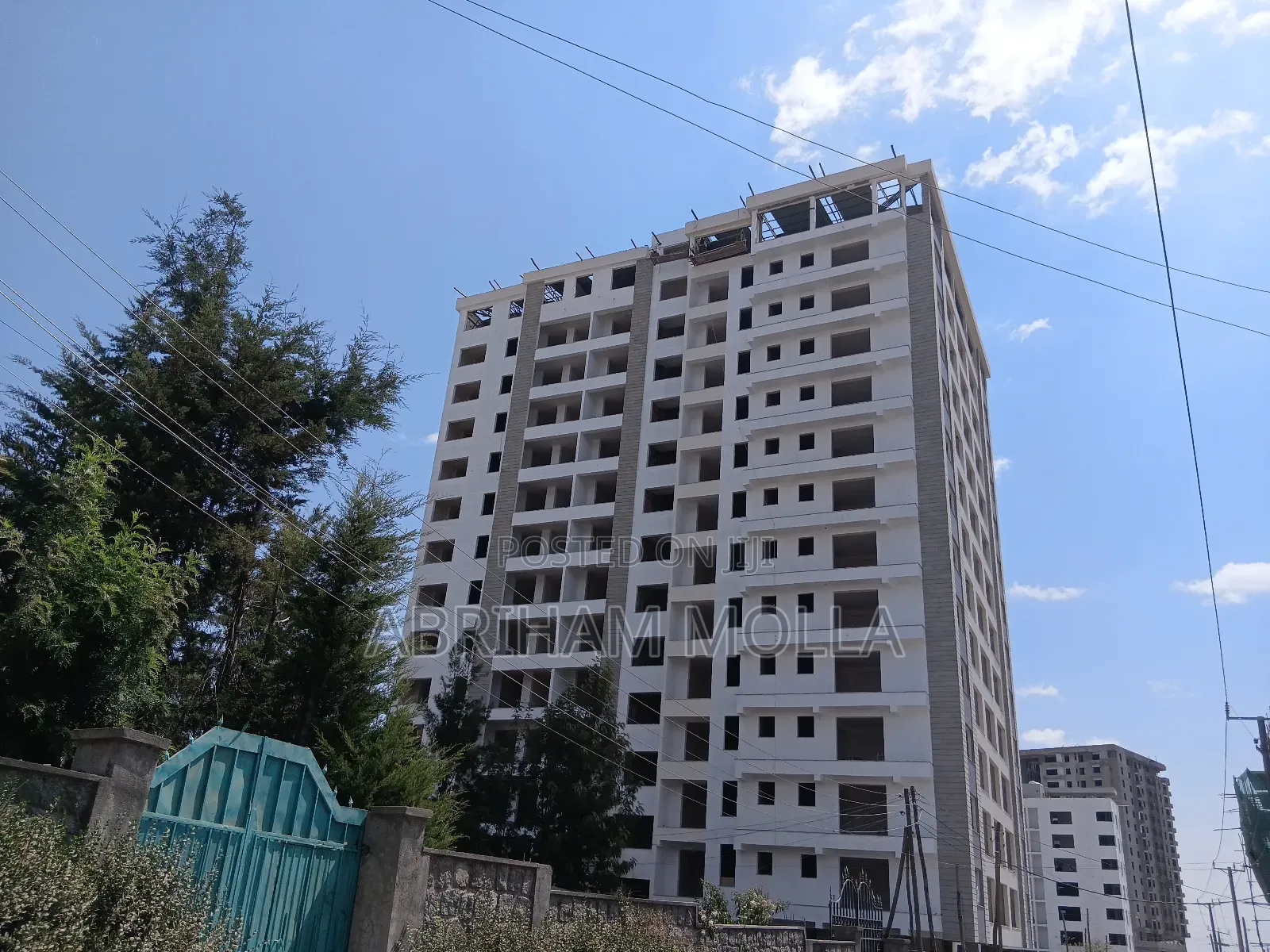 3bdrm Apartment in Yeka for sale