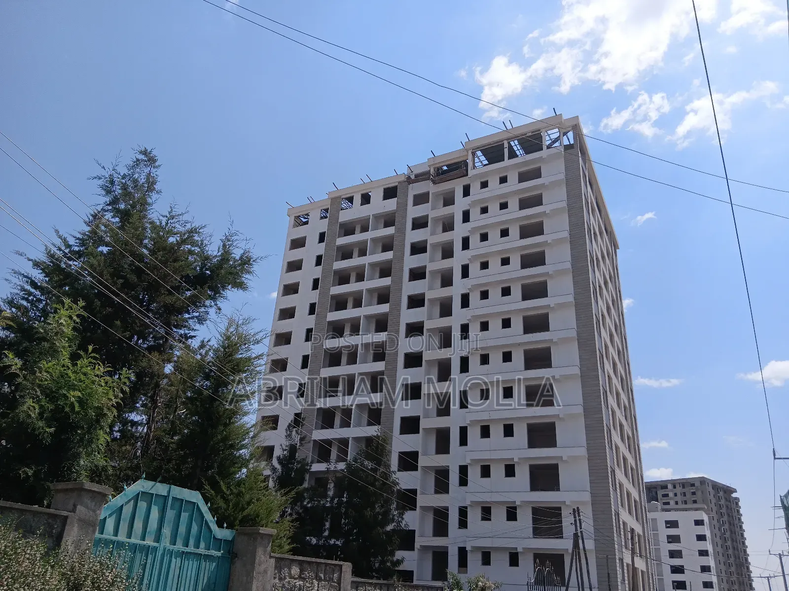 3bdrm Apartment in Yeka for sale