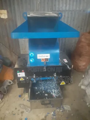 Plastic Shredder Grinder Recycling Machine