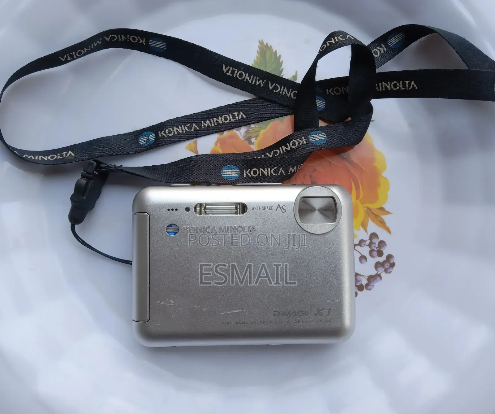 Konica Minolta Dimage X1 Digital Camera