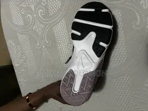 Brand New Nike Training Shoes – Original