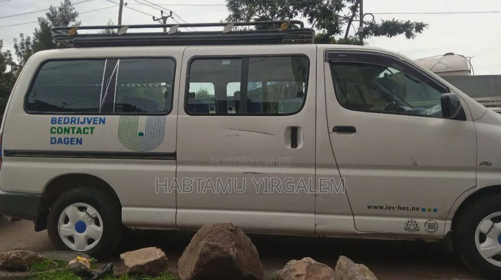 Toyota HiAce 2014 White
