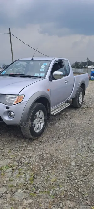 Mitsubishi L200 2007 Silver