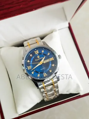 Clasico Men's Business Dress Quartz Wristwatch With a Stainless