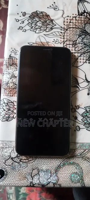 Apple iPhone X 64 GB White