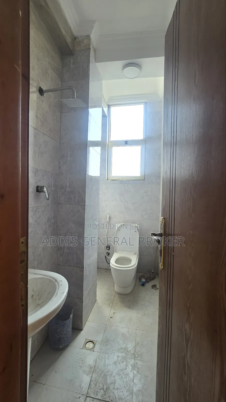 3bdrm Apartment in Haile Garment, Nifas Silk-Lafto for sale