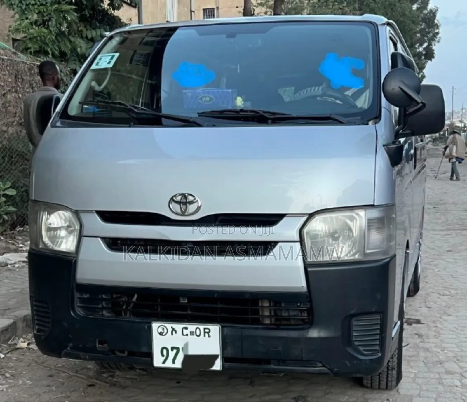 Toyota HiAce 2018 White