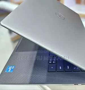 New Laptop Dell Precision 5540 16GB Intel Core I7 SSD 1T