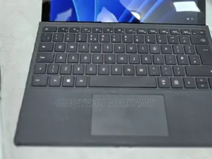 New Laptop Microsoft Surface Pro 7 16GB Intel Core I7 SSD 512GB